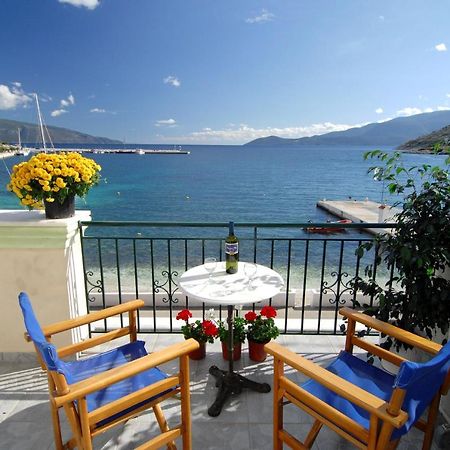 Alexis Studios And Apartments Agia Efimia Dış mekan fotoğraf