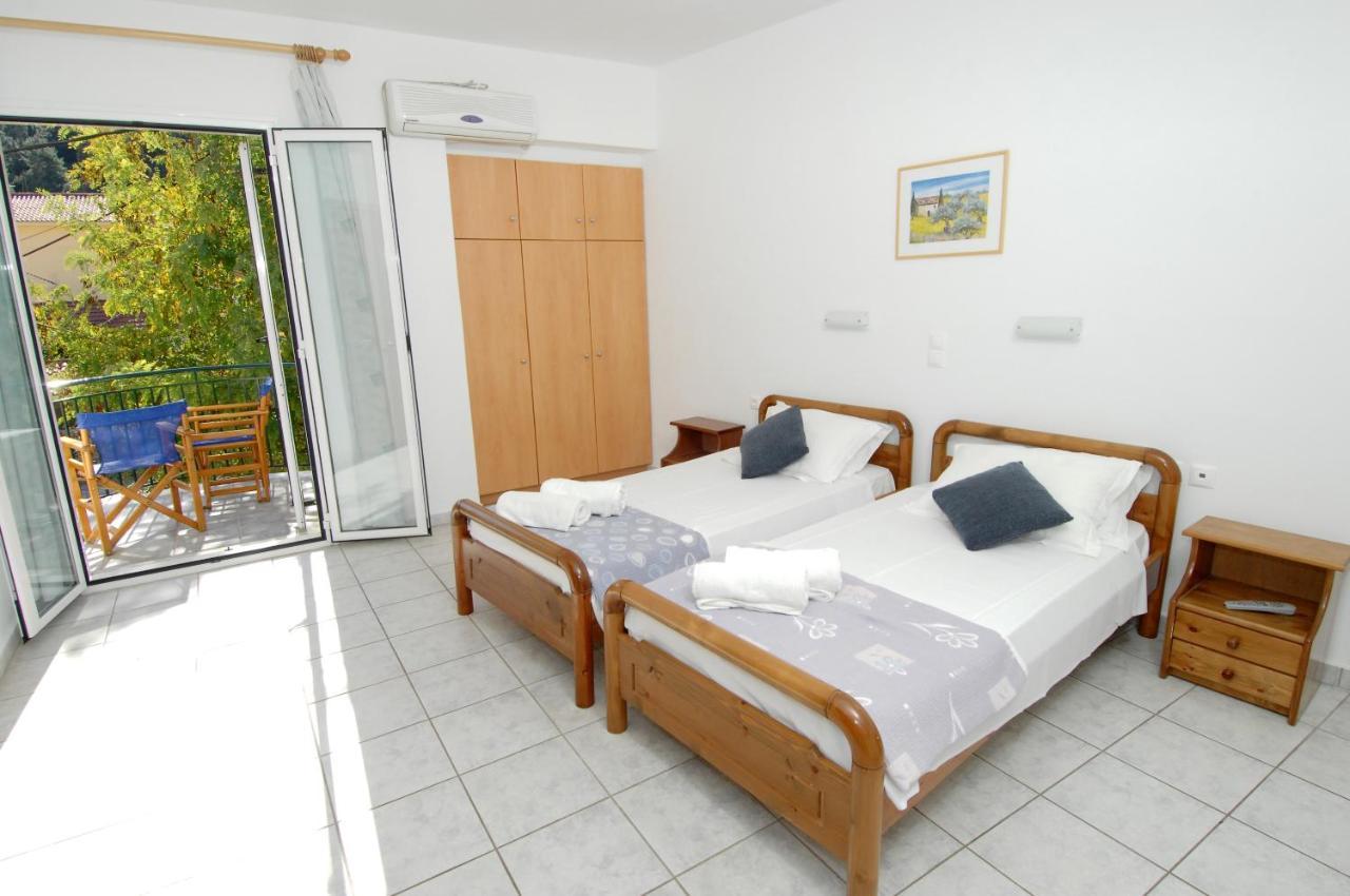 Alexis Studios And Apartments Agia Efimia Dış mekan fotoğraf